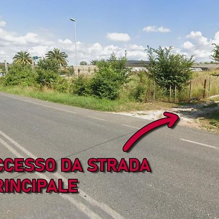 Casale Bianco Al Casello Dell' Autostrada Guidonia Exteriör bild